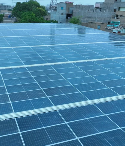 Close view across the installed SRS Industries rooftop solar array